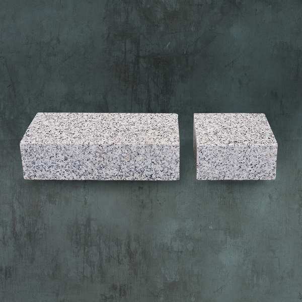 Silver Grey<span>Sawn Granite Setts</span> swatch image